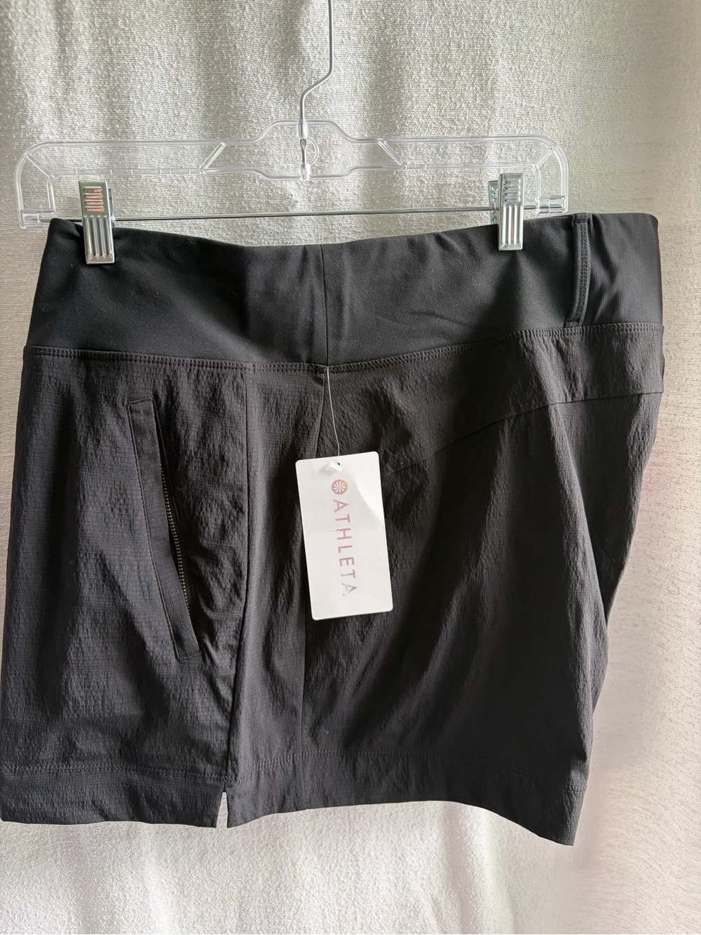 Athleta Black Trekkie North Short